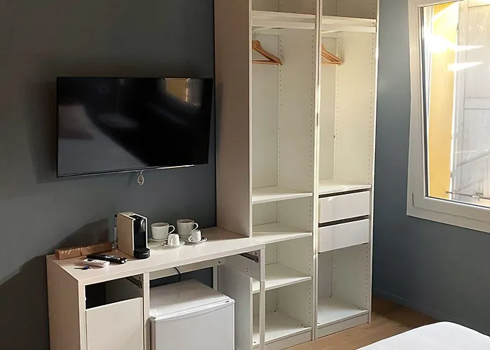 Empire - Гостевой дом 3*