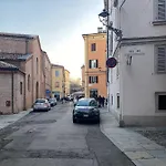 Empire - Affittacamere Modena