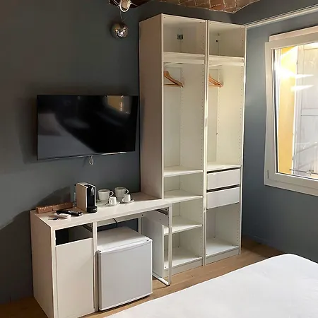 Empire - بيت ضيافة 3*