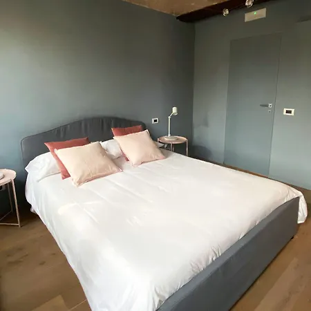 Empire - بيت ضيافة مودينا