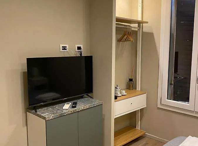 招待所 Empire - 摩德纳